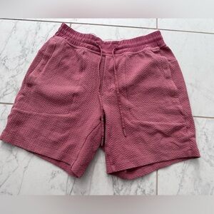 Men’s Lululemon At Ease Short - size M